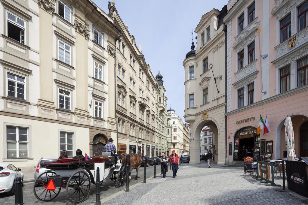 Old Town - Dusni Apartments Prag Dış mekan fotoğraf